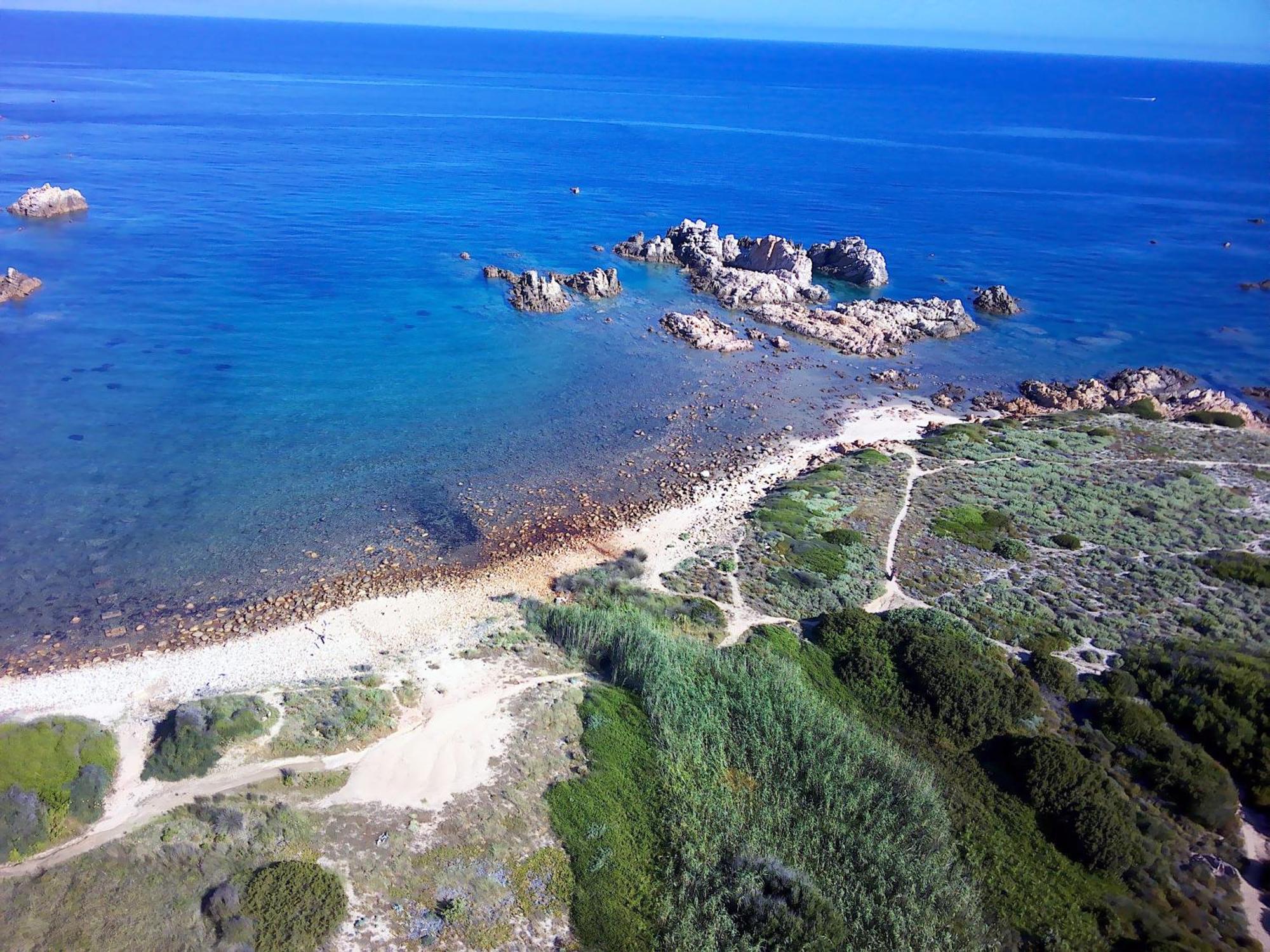 Gli Oleandri Di Calarossa - 5M Walk To The Beach イーゾラ・ロッサ エクステリア 写真