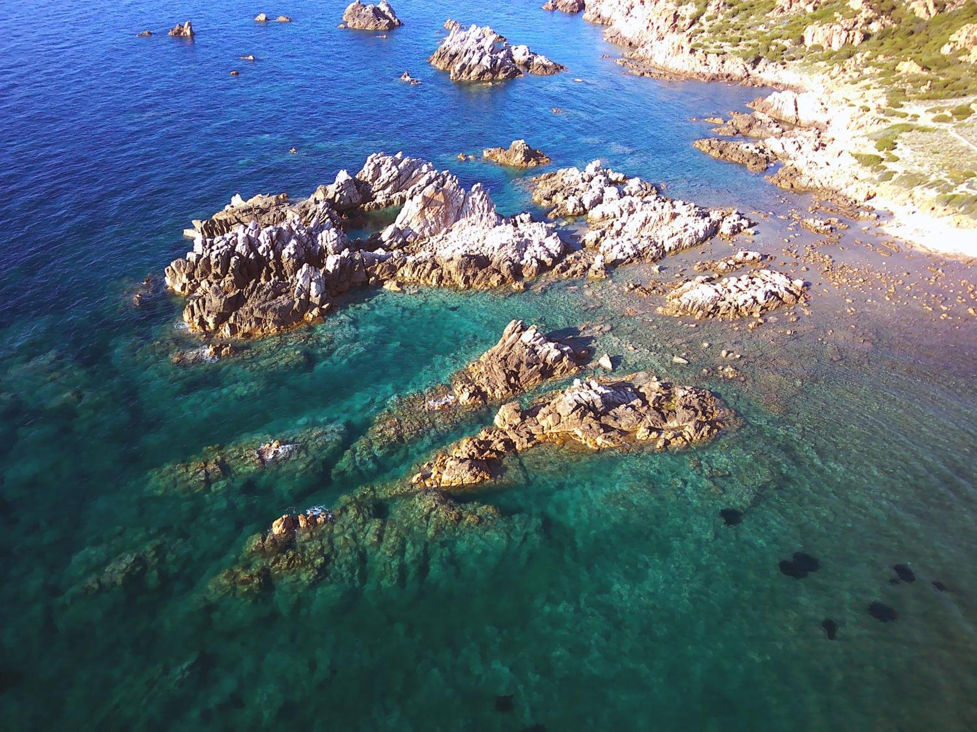 Gli Oleandri Di Calarossa - 5M Walk To The Beach イーゾラ・ロッサ エクステリア 写真